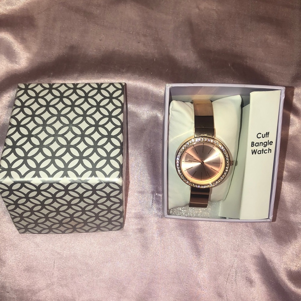 Rose Gold Cuff Watch 💰